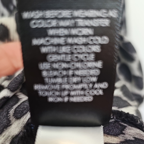 Torrid Black and White Animal Print Blouse - Picture 7 of 9